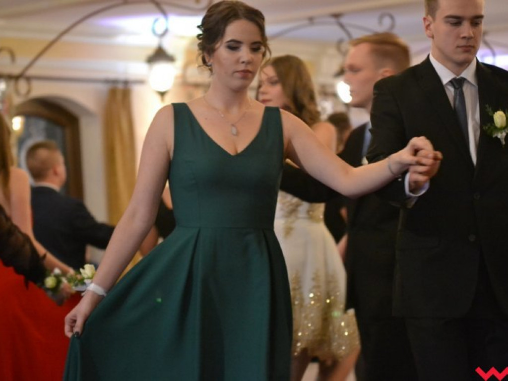 Polonez, toast do dna i niech żyje bal! Tak się bawi  „Sienkiewicz”