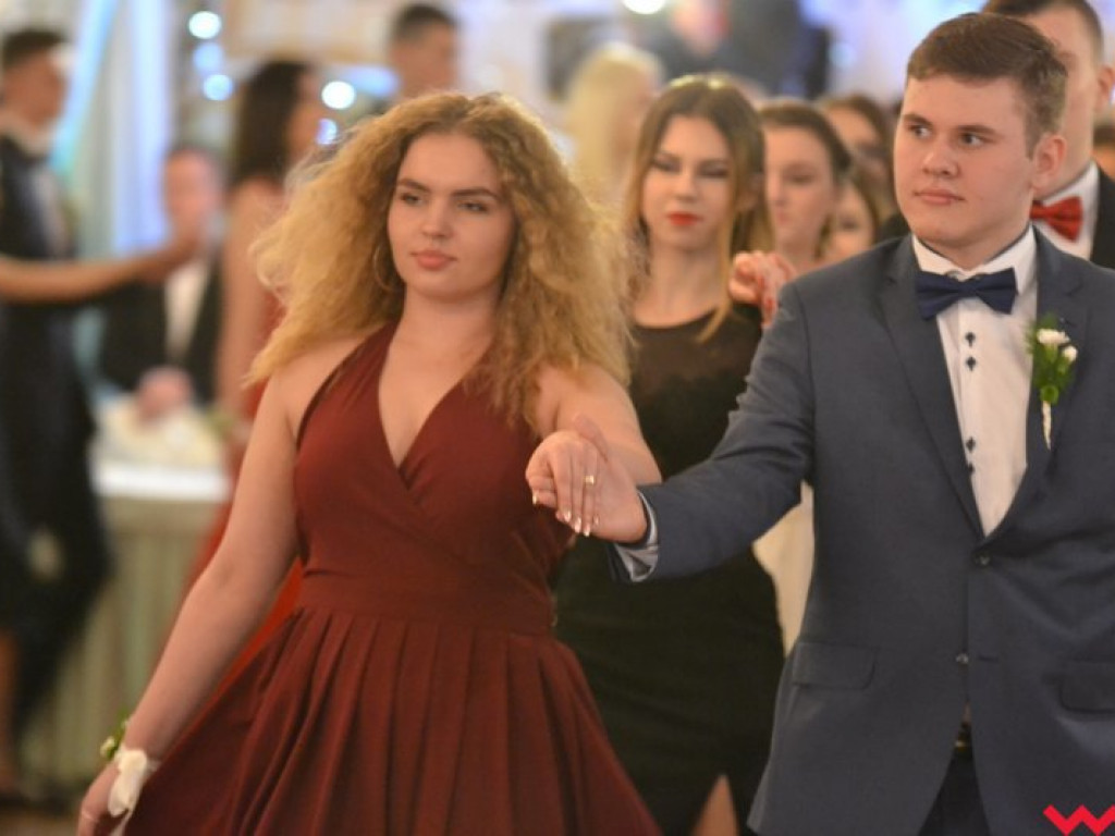 Polonez, toast do dna i niech żyje bal! Tak się bawi  „Sienkiewicz”