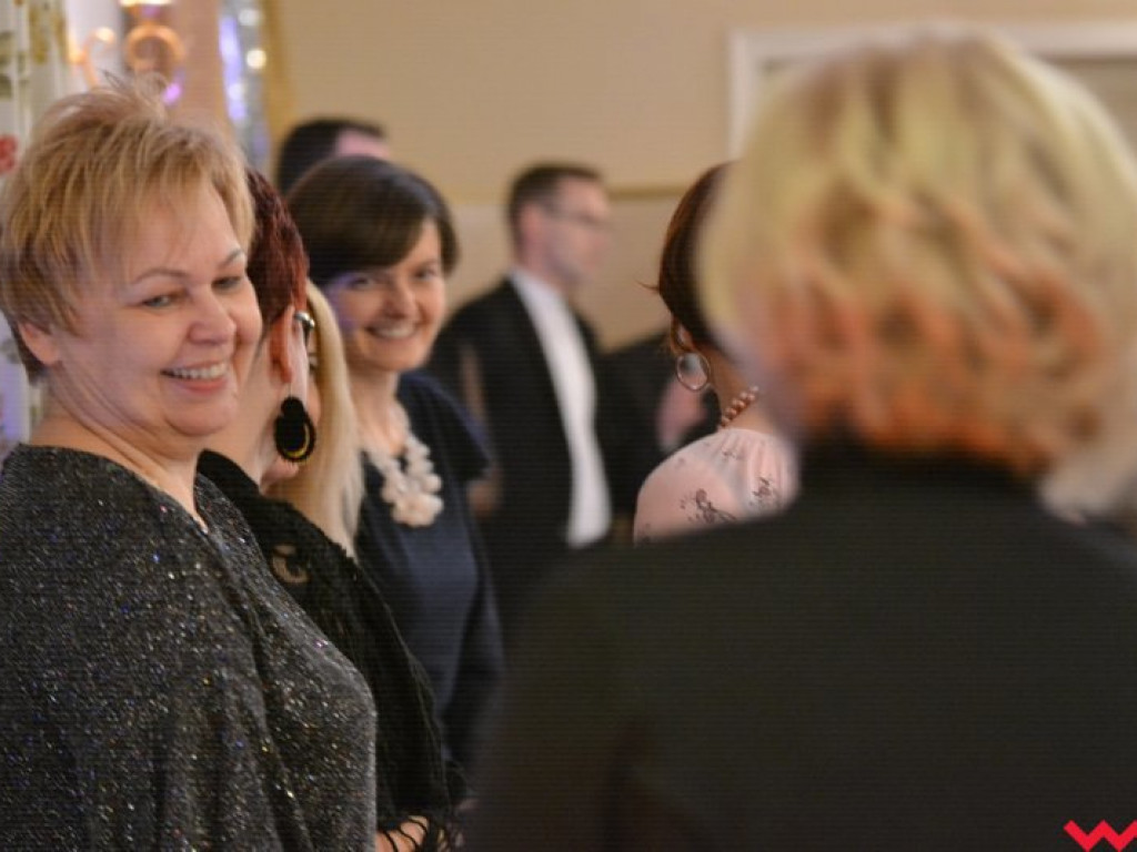 Polonez, toast do dna i niech żyje bal! Tak się bawi  „Sienkiewicz”