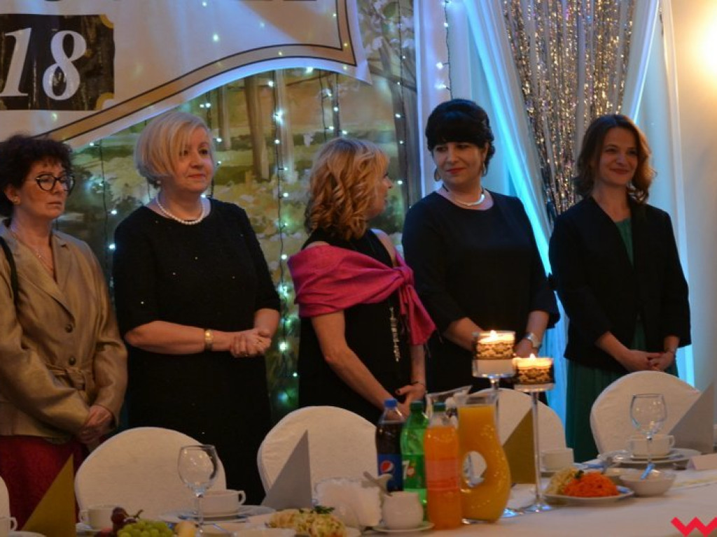 Polonez, toast do dna i niech żyje bal! Tak się bawi  „Sienkiewicz”