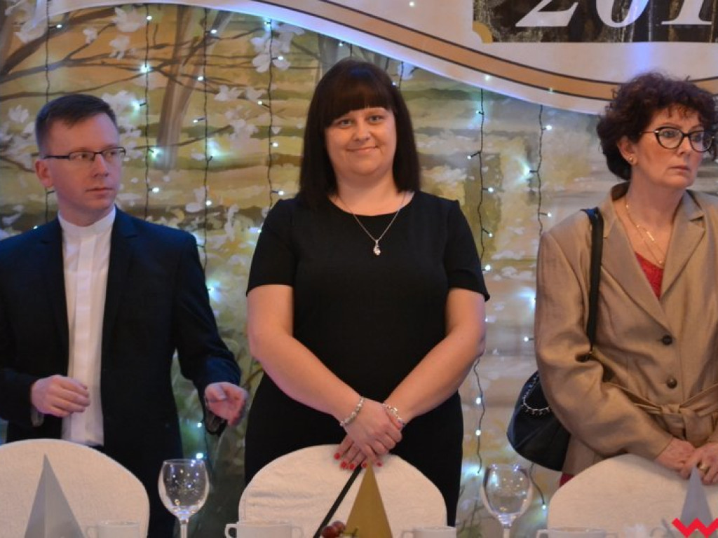 Polonez, toast do dna i niech żyje bal! Tak się bawi  „Sienkiewicz”