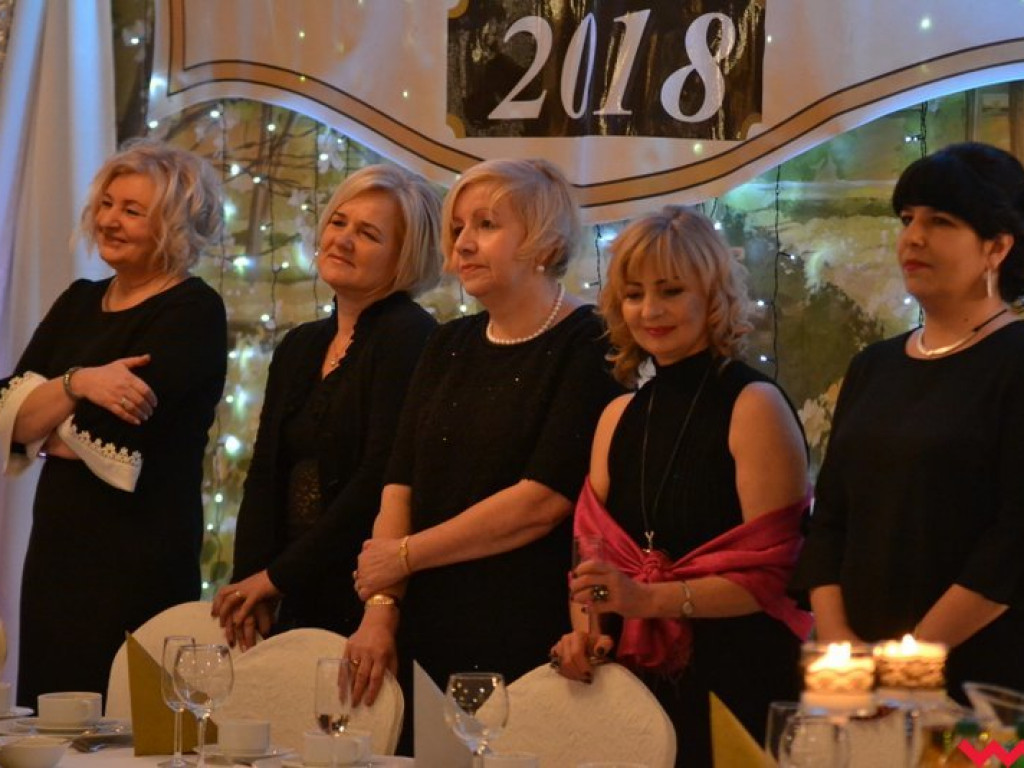 Polonez, toast do dna i niech żyje bal! Tak się bawi  „Sienkiewicz”