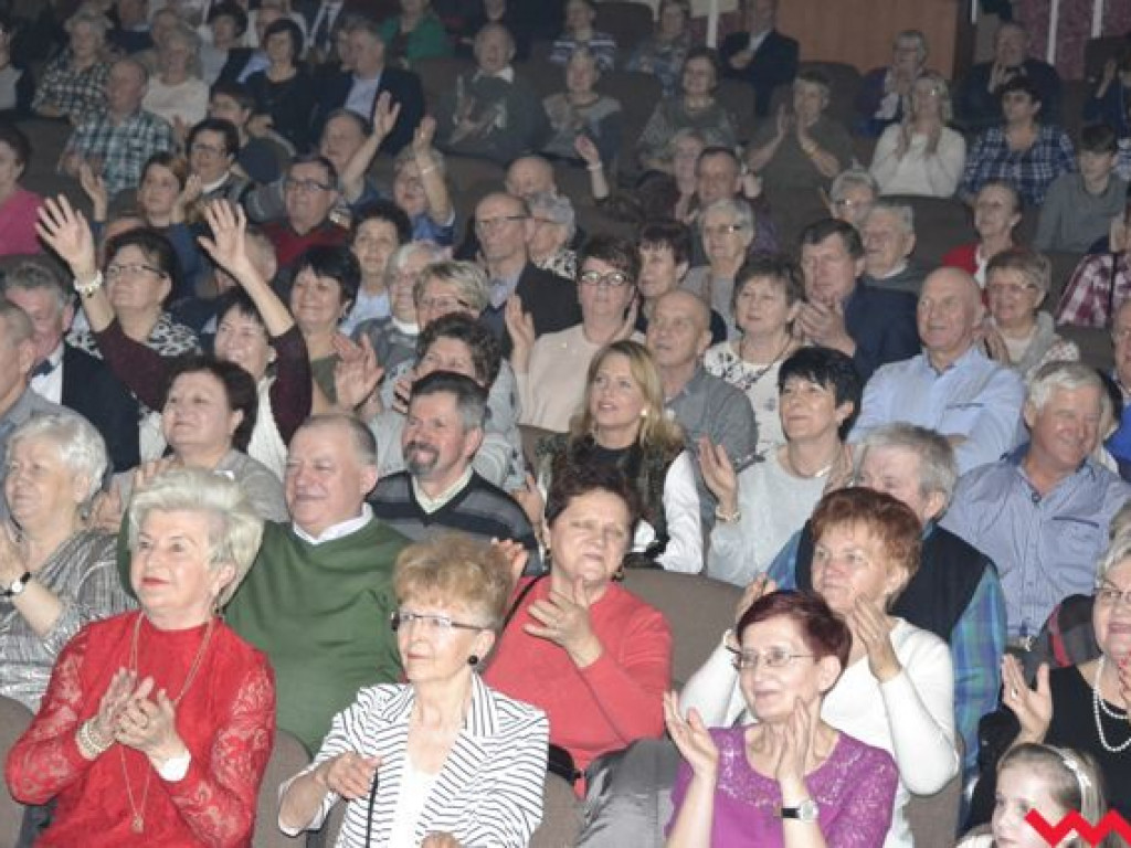 Parada gwiazd telewizji TVS na wrzesińskiej scenie