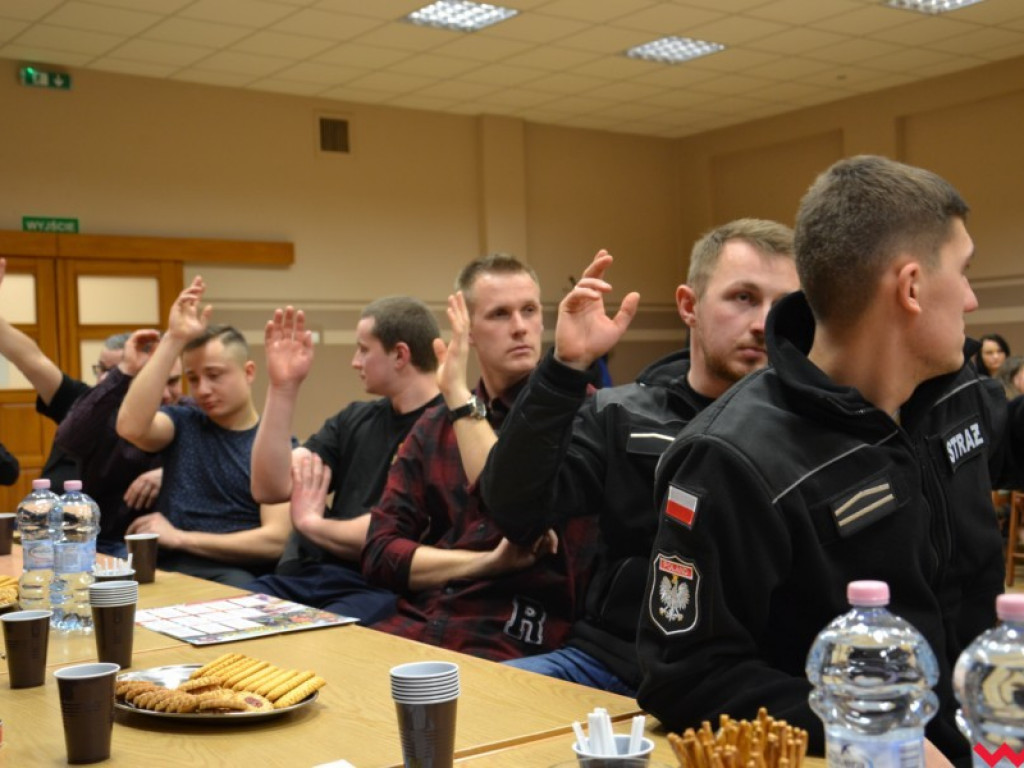 Grad odznaczeń u strażaków w Miłosławiu. Niektórzy z jednostką są już związani od pół wieku!