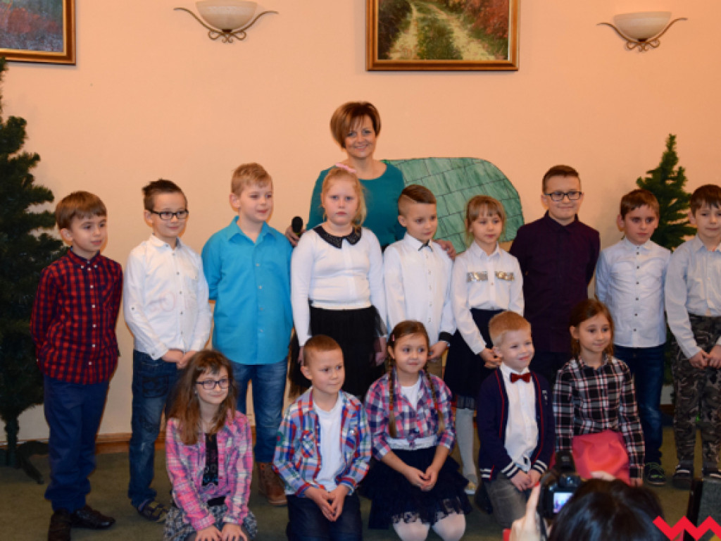 Dzień Babci i Dziadka w Zespole Szkolno-Przedszkolnym w Kołaczkowie