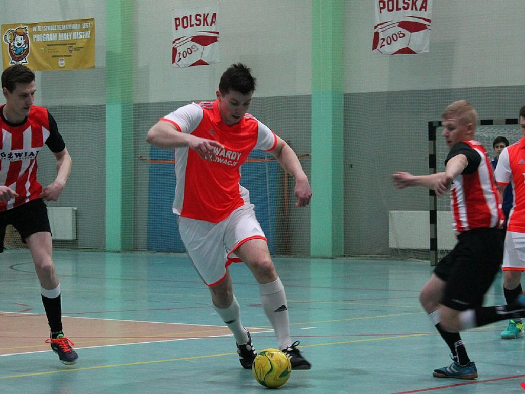 Drużyna Sodkiewicz Elewacje goni lidera w pyzdrskiej halówce