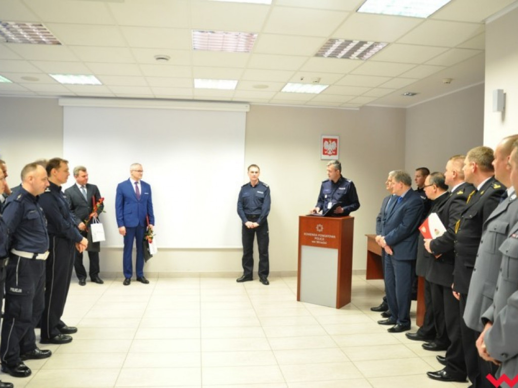 Trzech policjantów z wrzesińskiej komendy przeszło na emeryturę