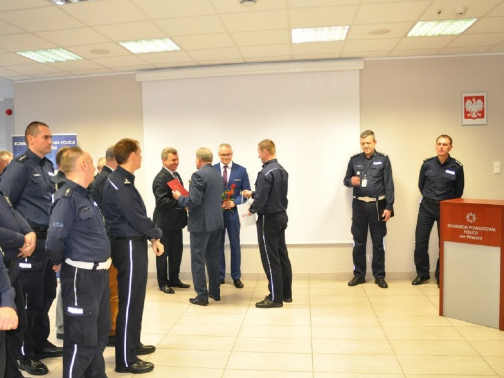 Trzech policjantów z wrzesińskiej komendy przeszło na emeryturę
