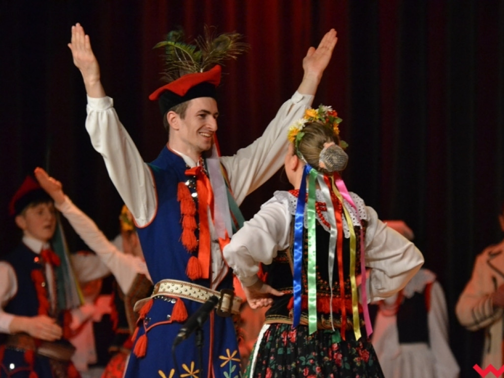 Uczta dla oka, ucha i serca. Ziemia Wrzesińska po raz kolejny pokazała żywioł folkloru