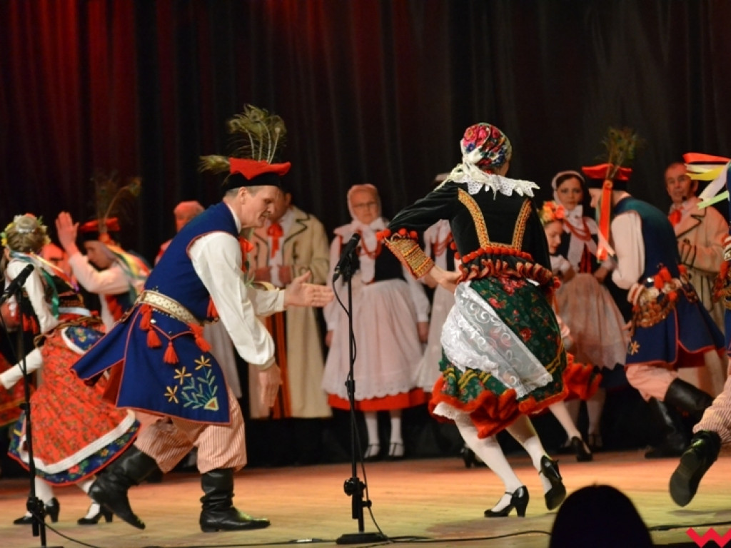 Uczta dla oka, ucha i serca. Ziemia Wrzesińska po raz kolejny pokazała żywioł folkloru