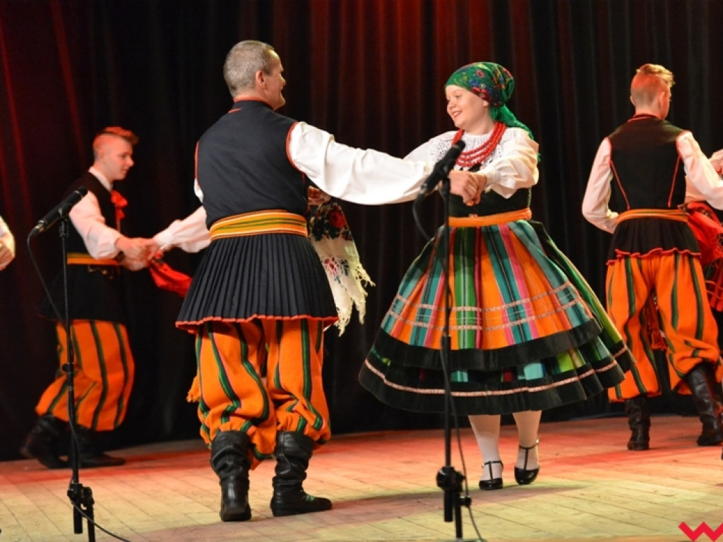 Uczta dla oka, ucha i serca. Ziemia Wrzesińska po raz kolejny pokazała żywioł folkloru