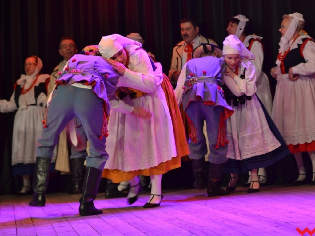 Uczta dla oka, ucha i serca. Ziemia Wrzesińska po raz kolejny pokazała żywioł folkloru
