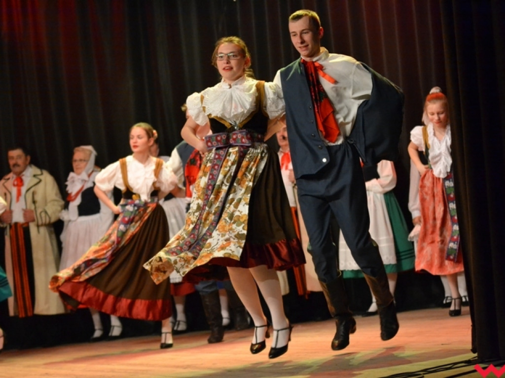 Uczta dla oka, ucha i serca. Ziemia Wrzesińska po raz kolejny pokazała żywioł folkloru