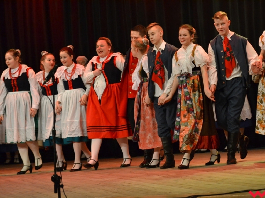 Uczta dla oka, ucha i serca. Ziemia Wrzesińska po raz kolejny pokazała żywioł folkloru
