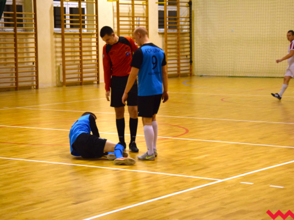 Ostra gra w derbach Kołaczkowa. Wygrywa drużyna TW, ale zainteresowanie kibiców było minimalne