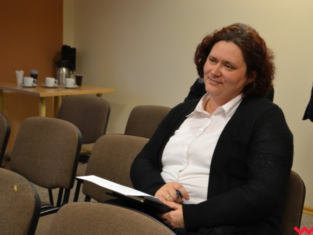 Teresa Zmuda już na emeryturze. Burmistrz z  przewodniczącym podziękowali jej za pracę