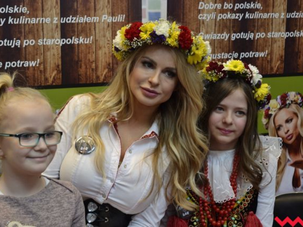 Spotkanie Pauli Tumali z fanami w Galerii Karuzela