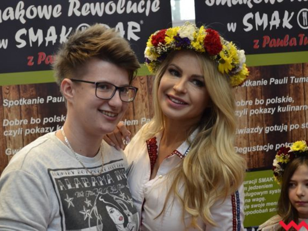 Spotkanie Pauli Tumali z fanami w Galerii Karuzela