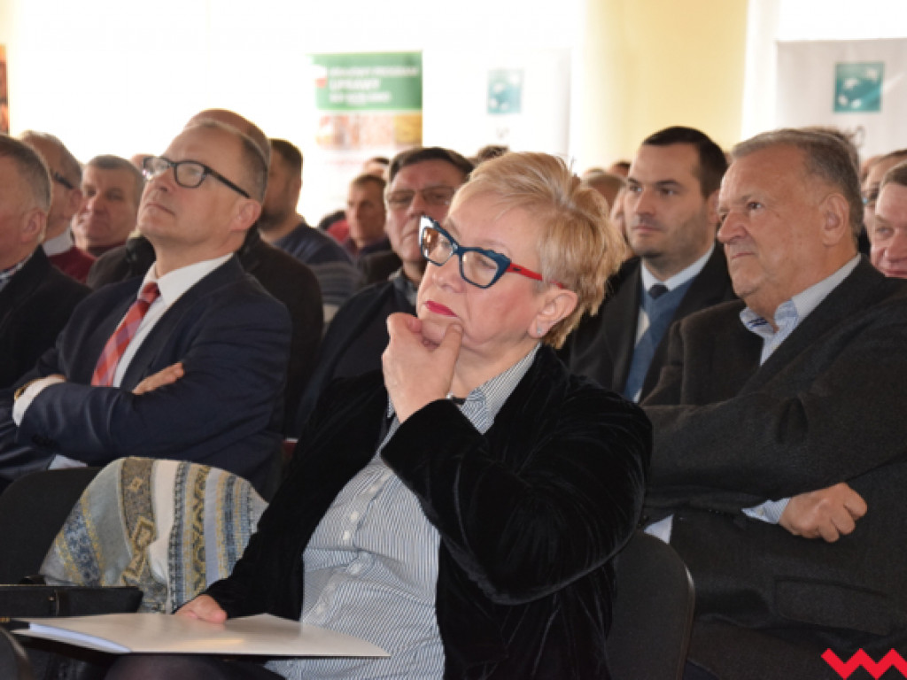 Rolnicy odliczają dni do wybuchu wojny z ASF. Echa forum w Pakszynie