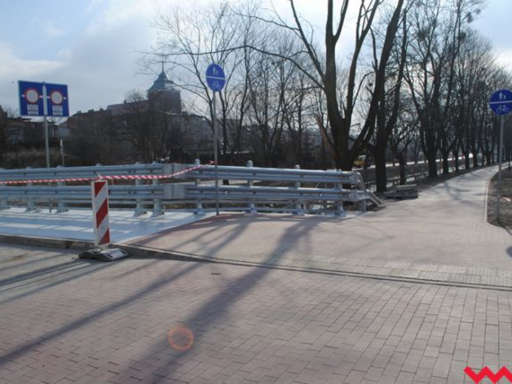 Prześwietlamy inwestycję za 15 mln zł. Kto zyska na centrum przesiadkowym?