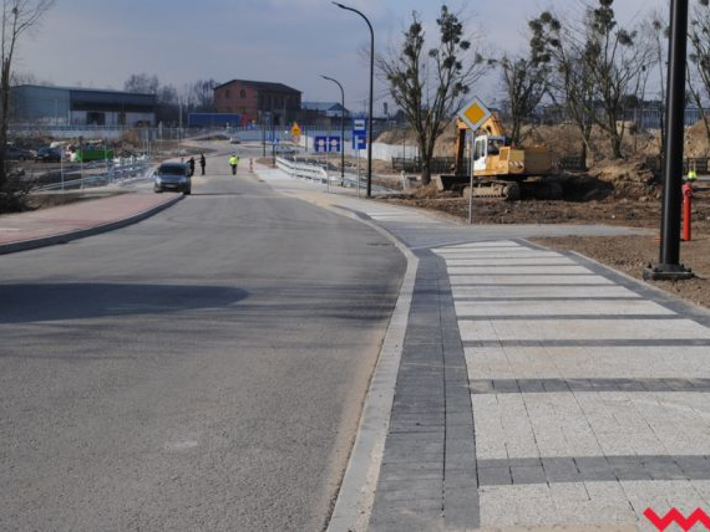 Prześwietlamy inwestycję za 15 mln zł. Kto zyska na centrum przesiadkowym?