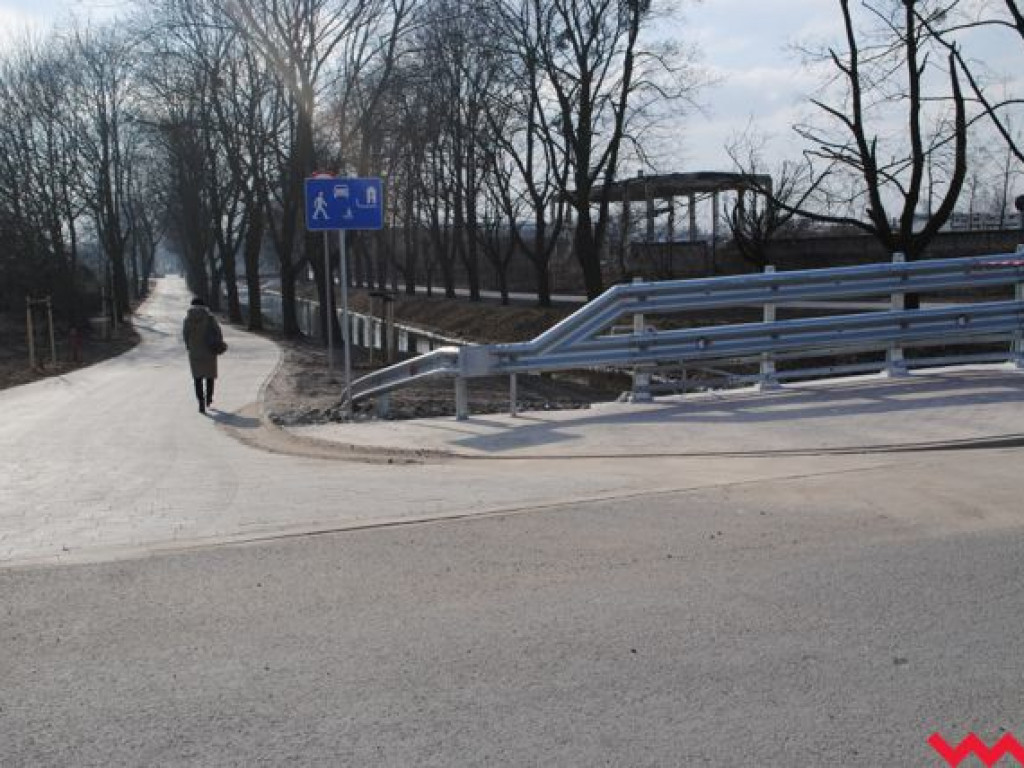 Prześwietlamy inwestycję za 15 mln zł. Kto zyska na centrum przesiadkowym?