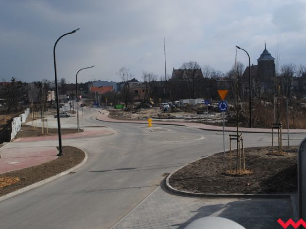 Prześwietlamy inwestycję za 15 mln zł. Kto zyska na centrum przesiadkowym?