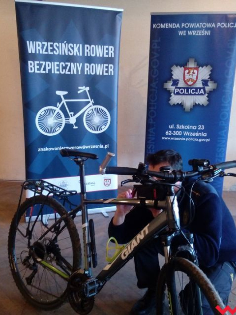 Znakowanie rowerów w Gozdowie. Oznaczono blisko 30 jednośladów