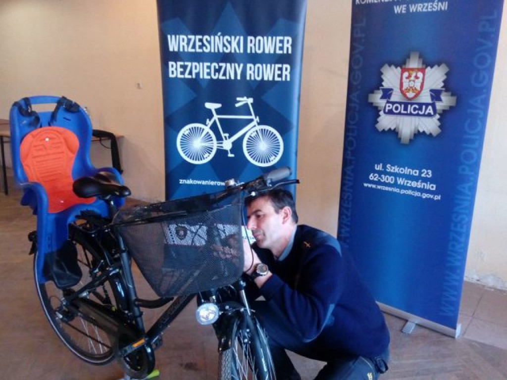 Znakowanie rowerów w Gozdowie. Oznaczono blisko 30 jednośladów