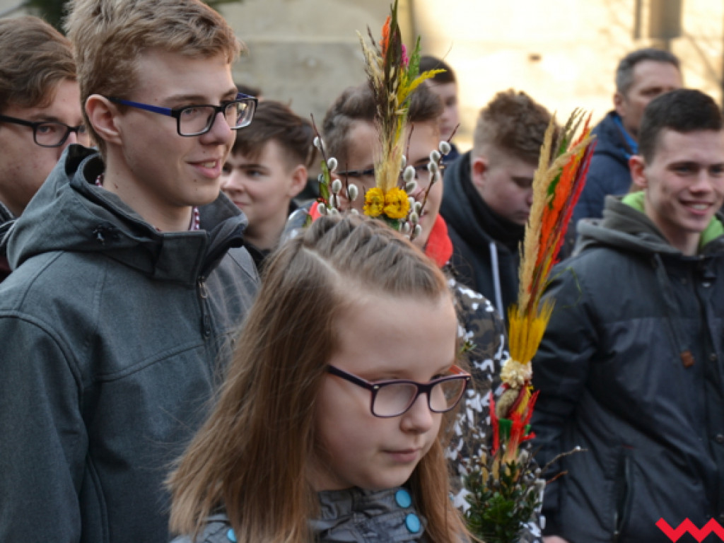 Przez miasto z palmami. Wrzesińska wersja Światowego Dnia Młodzieży