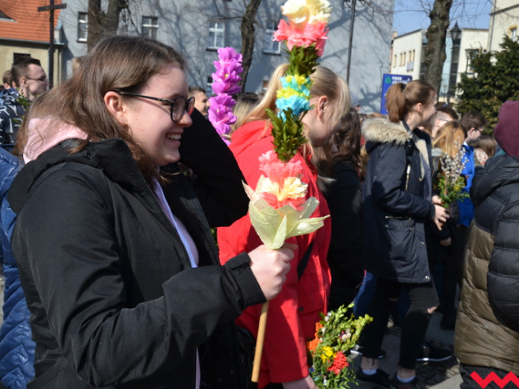 Przez miasto z palmami. Wrzesińska wersja Światowego Dnia Młodzieży
