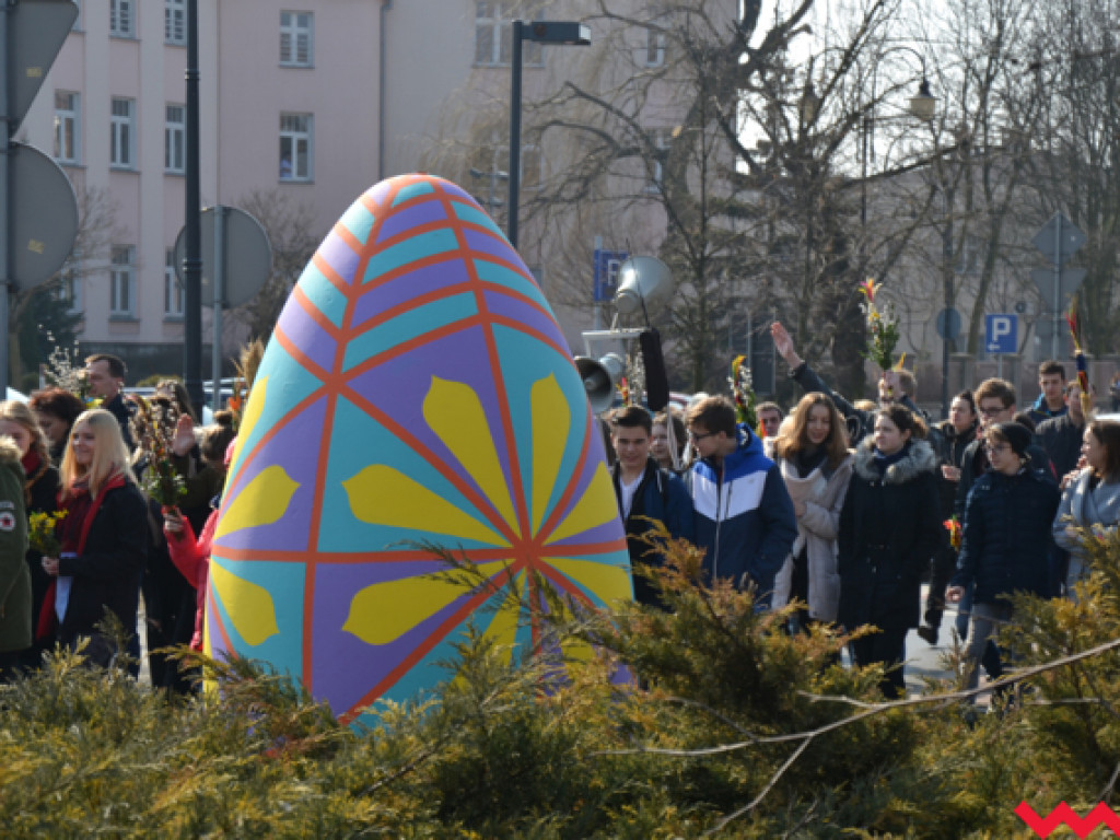 Przez miasto z palmami. Wrzesińska wersja Światowego Dnia Młodzieży