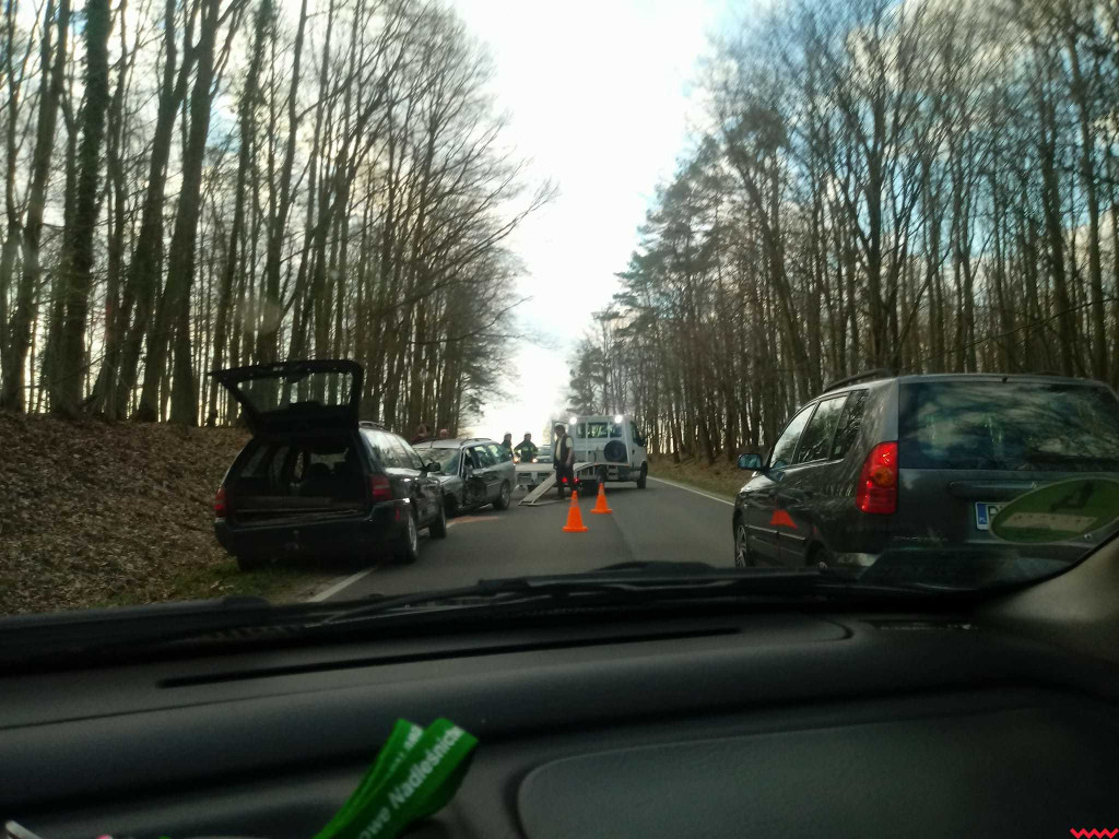 Zderzenie dwóch samochodów. Skończyło się na strachu