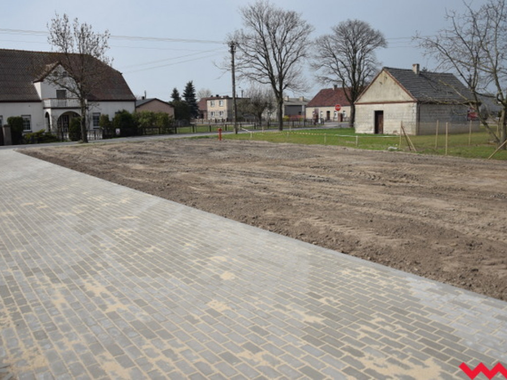 Po kilku latach przygotowań wybudowano nowy skwer przy ul. Wrzesińskiej w Kołaczkowie