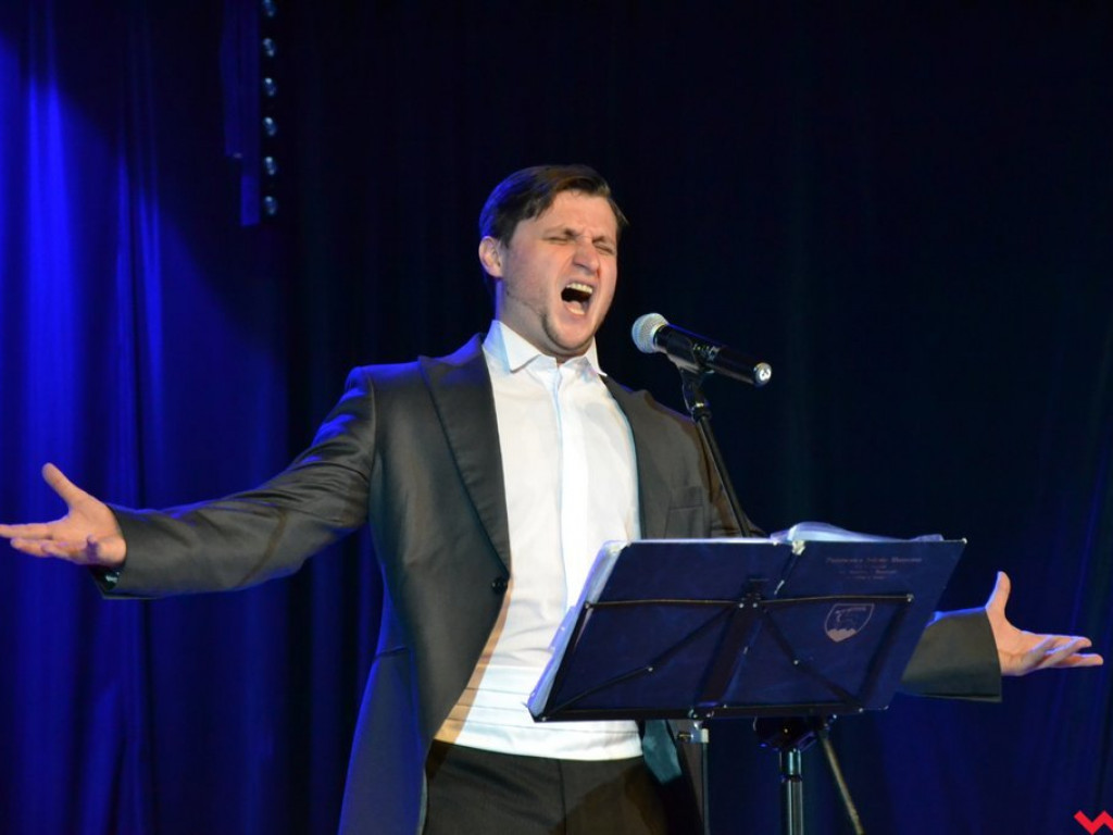 Operetkowa lista przebojów ze szczyptą humoru i seksapilu