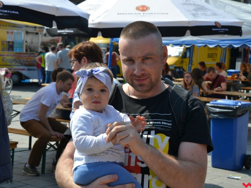 Food trucki wróciły na wrzesiński rynek. Spory ruch już na starcie