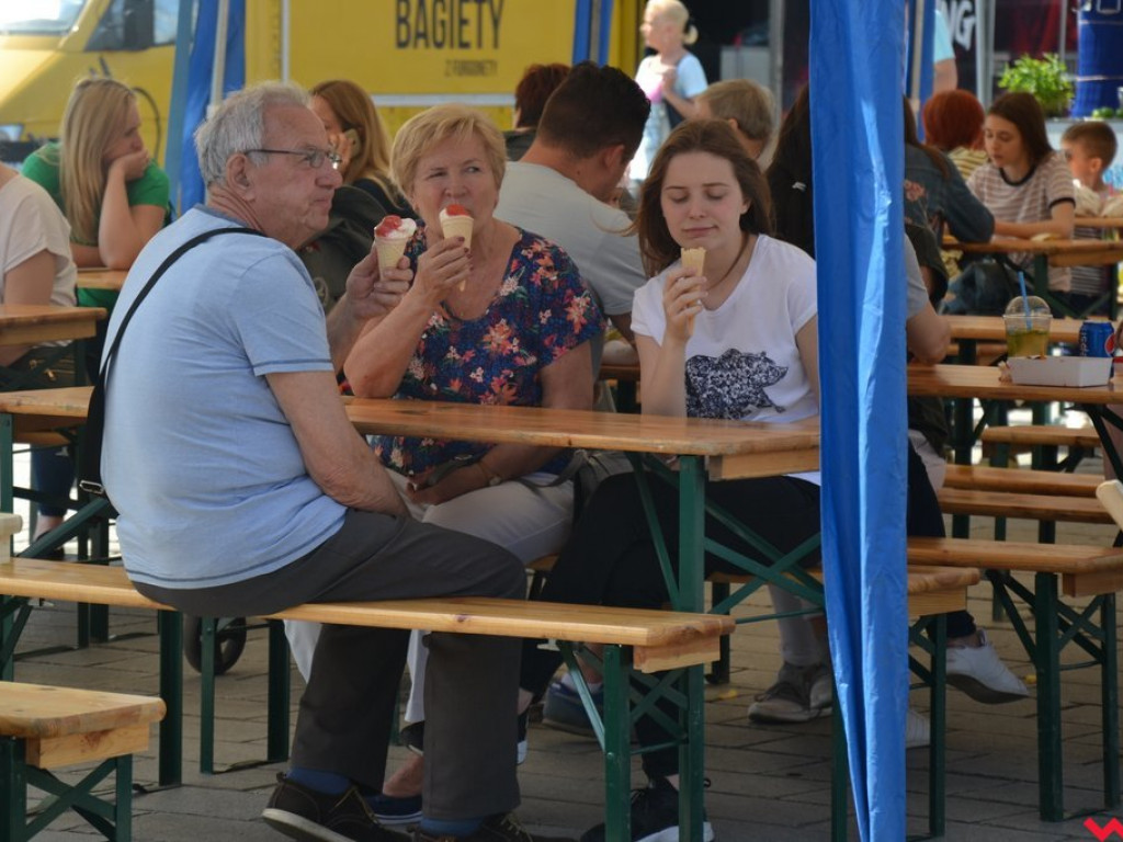 Food trucki wróciły na wrzesiński rynek. Spory ruch już na starcie