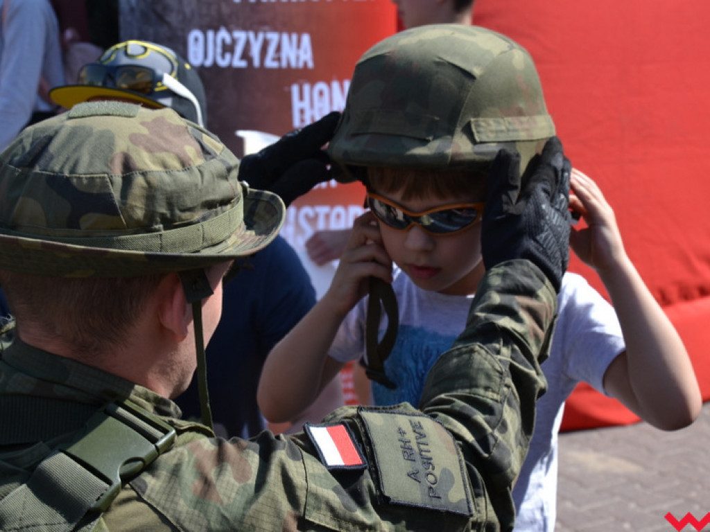 Wielki piknik z mocą atrakcji. ZSTiO daje innym szkołom lekcję autopromocji