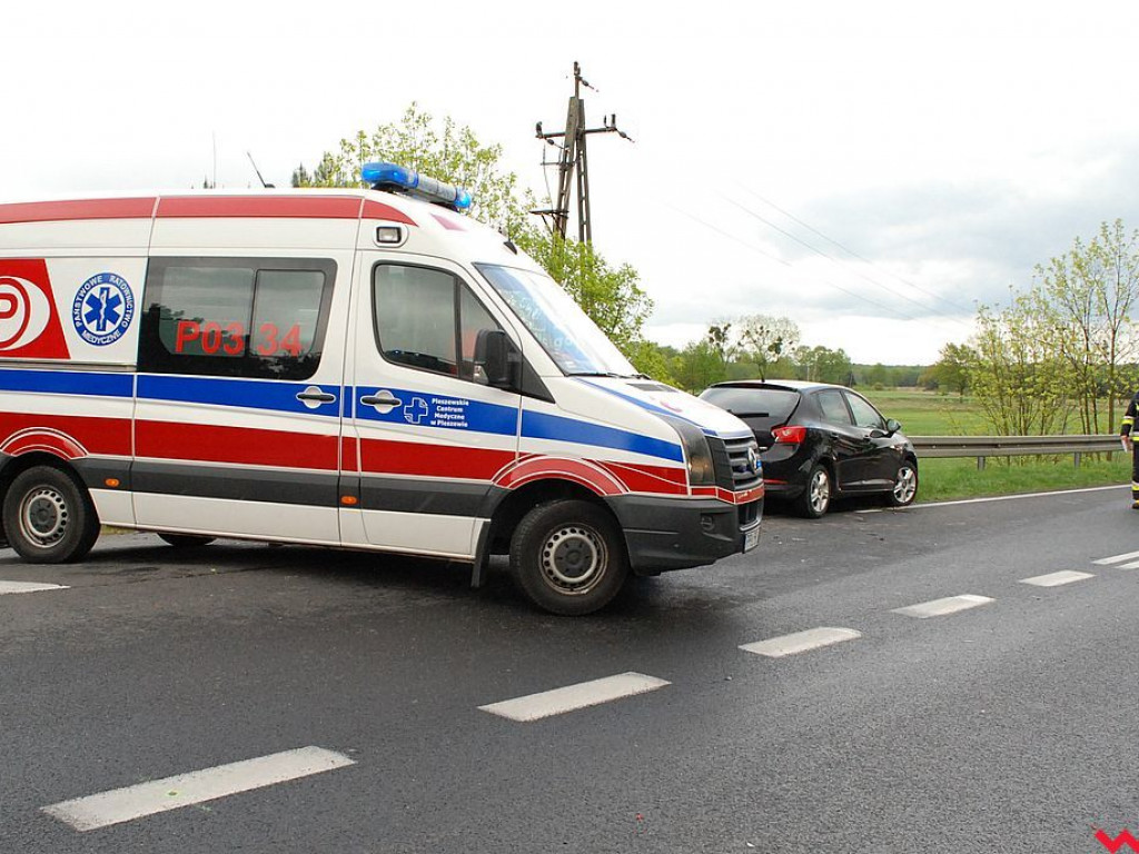 Zderzenie aut przy moście  w Pyzdrach