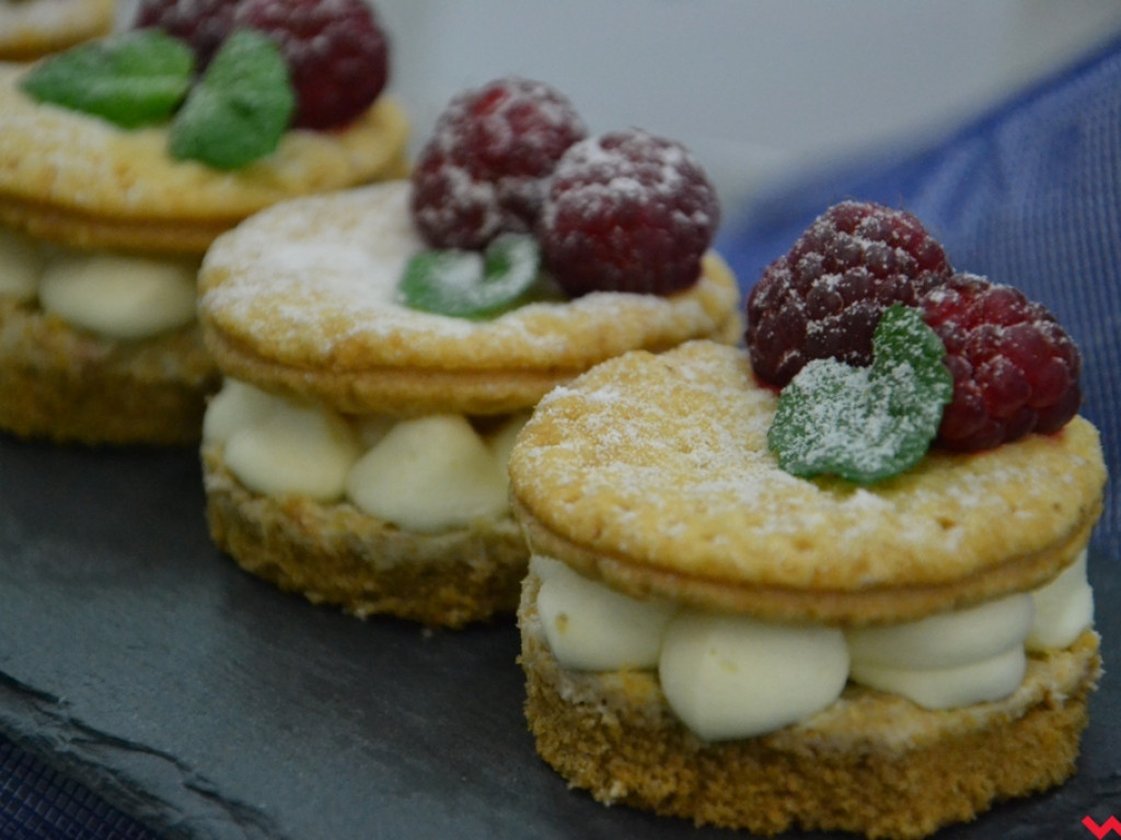 Podwójne złoto dla Roksany i brąz dla Karoliny. Uczennice ZSZ nr 2 podbijają branżowe konkursy