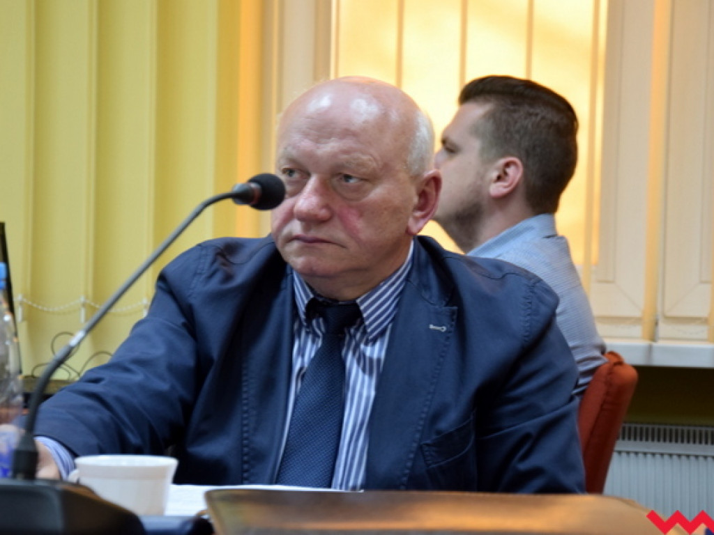 Radio Erewań ciągle nadaje. Starosta nie dostał 80 tys. zł nagrody