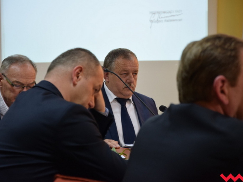 Radio Erewań ciągle nadaje. Starosta nie dostał 80 tys. zł nagrody