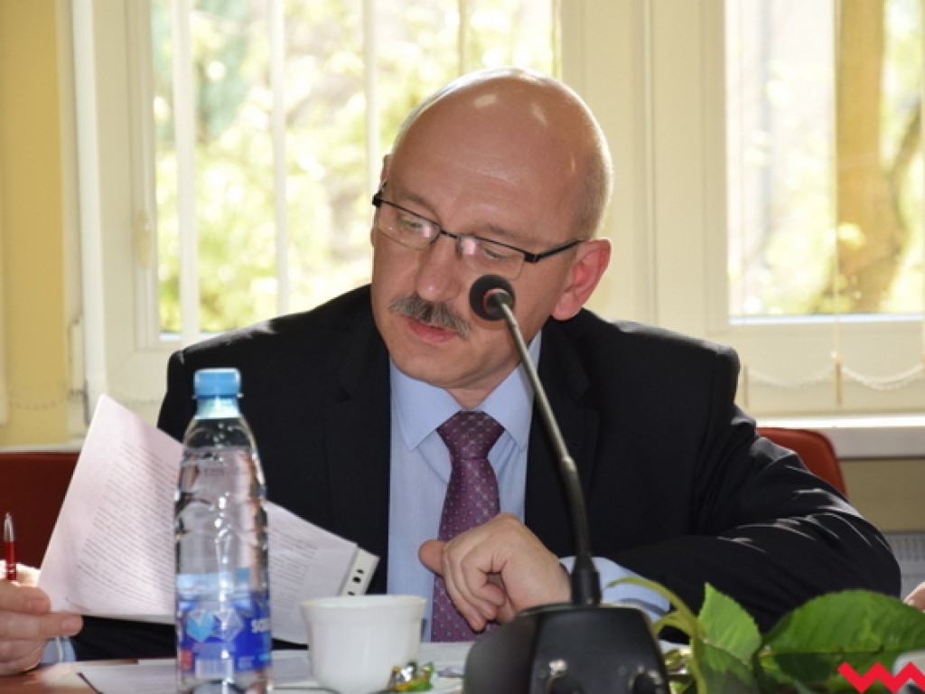 Radio Erewań ciągle nadaje. Starosta nie dostał 80 tys. zł nagrody