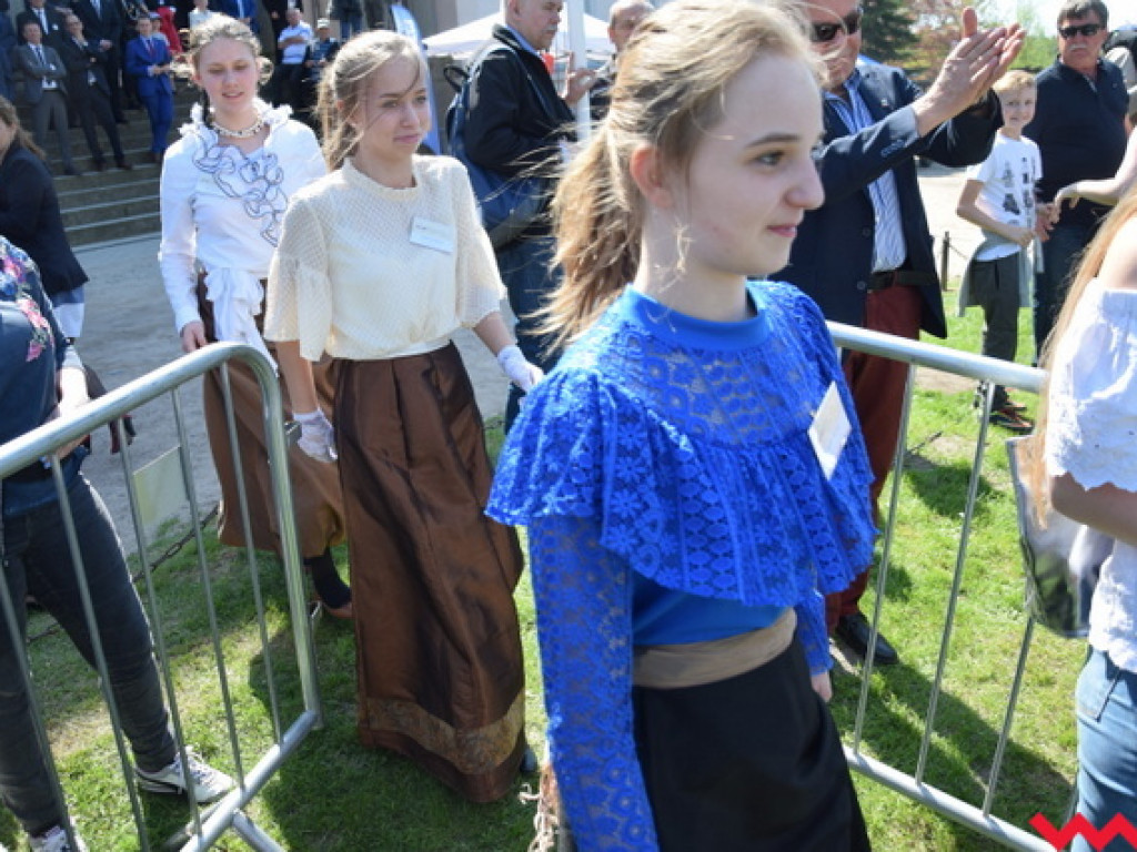 Fantastyczne widowisko przed pałacem Kościelskich w Miłosławiu. Polacy znowu pokonali Prusaków!