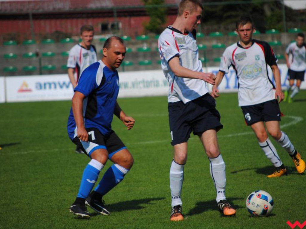 Derby dla Orlika Miłosław. Victoria II rozbita w końcówce niedzielnego pojedynku
