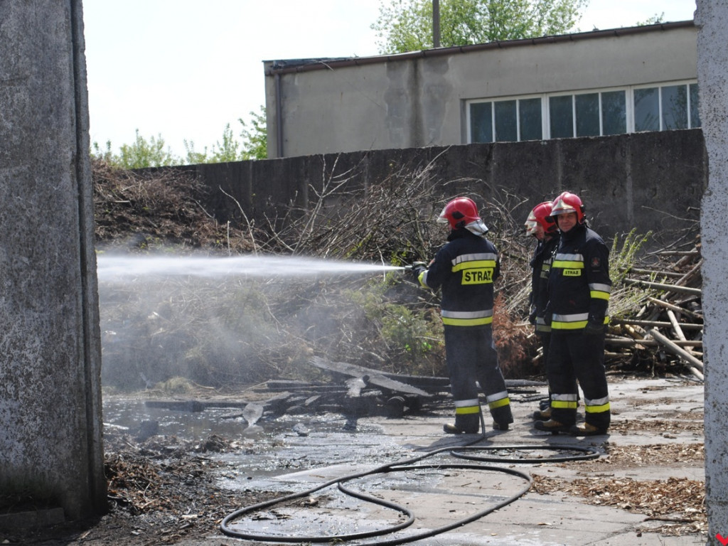 Pożar na terenie SIWL-u. Strażacy zdusili go w zarodku