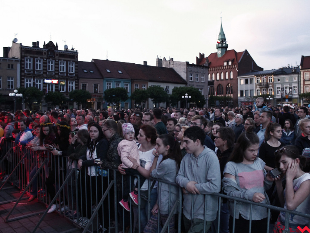 Big Cyc i Dj Hazel, czyli eksplozja energii na scenie Wrzesińskiego Weekendu Muzycznego