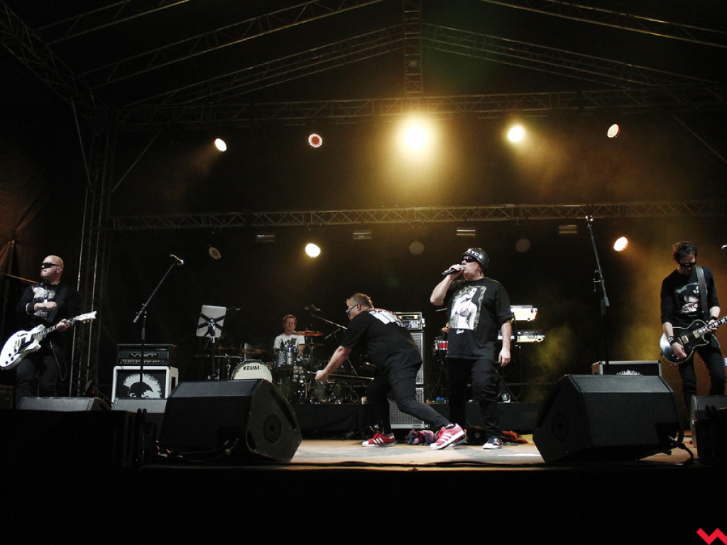 Big Cyc i Dj Hazel, czyli eksplozja energii na scenie Wrzesińskiego Weekendu Muzycznego