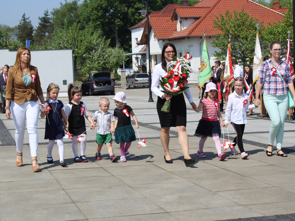 Uroczystość na rynku i odznaczenia dla strażaków. Neklanie uczcili pamięć o Konstytucji 3 Maja