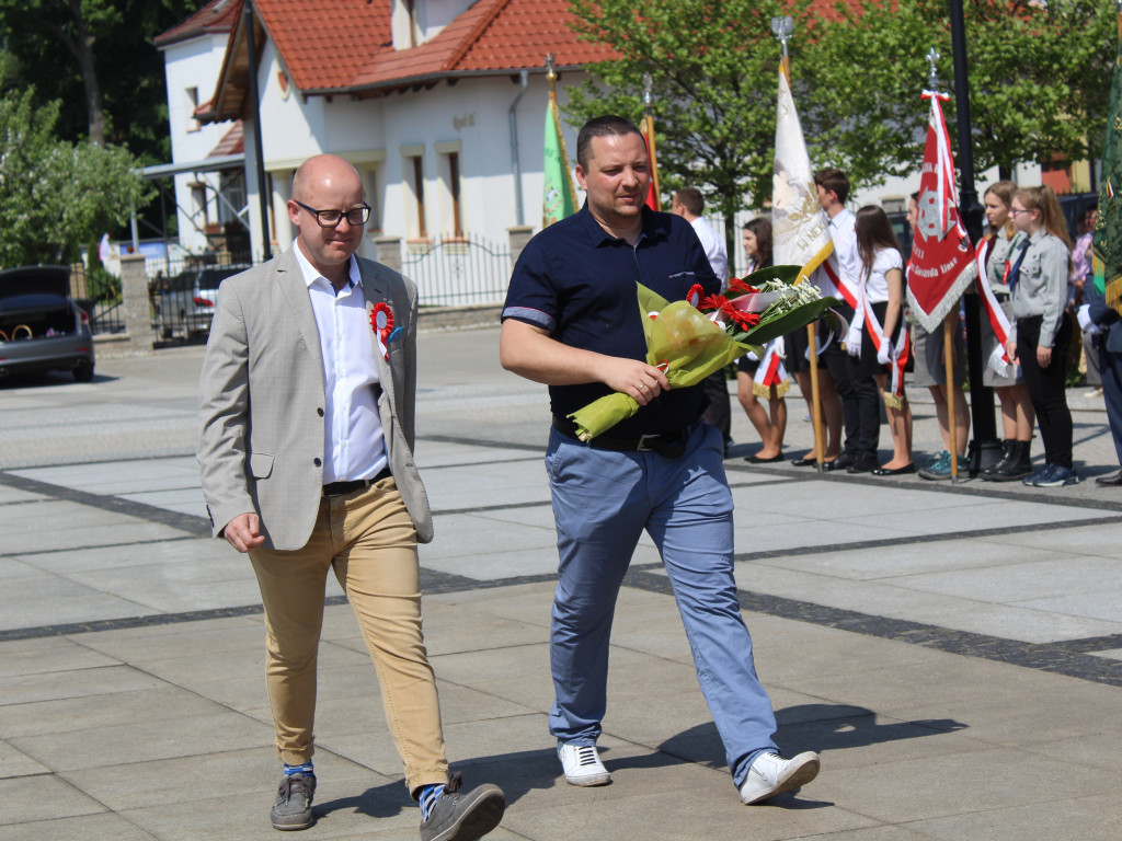 Uroczystość na rynku i odznaczenia dla strażaków. Neklanie uczcili pamięć o Konstytucji 3 Maja